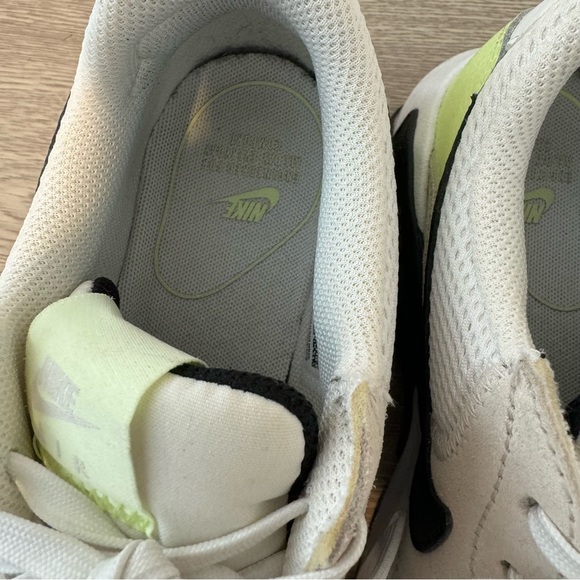 Nike Woman's Air Max Excee White Black Green Sneakers - Picture 4 of 8